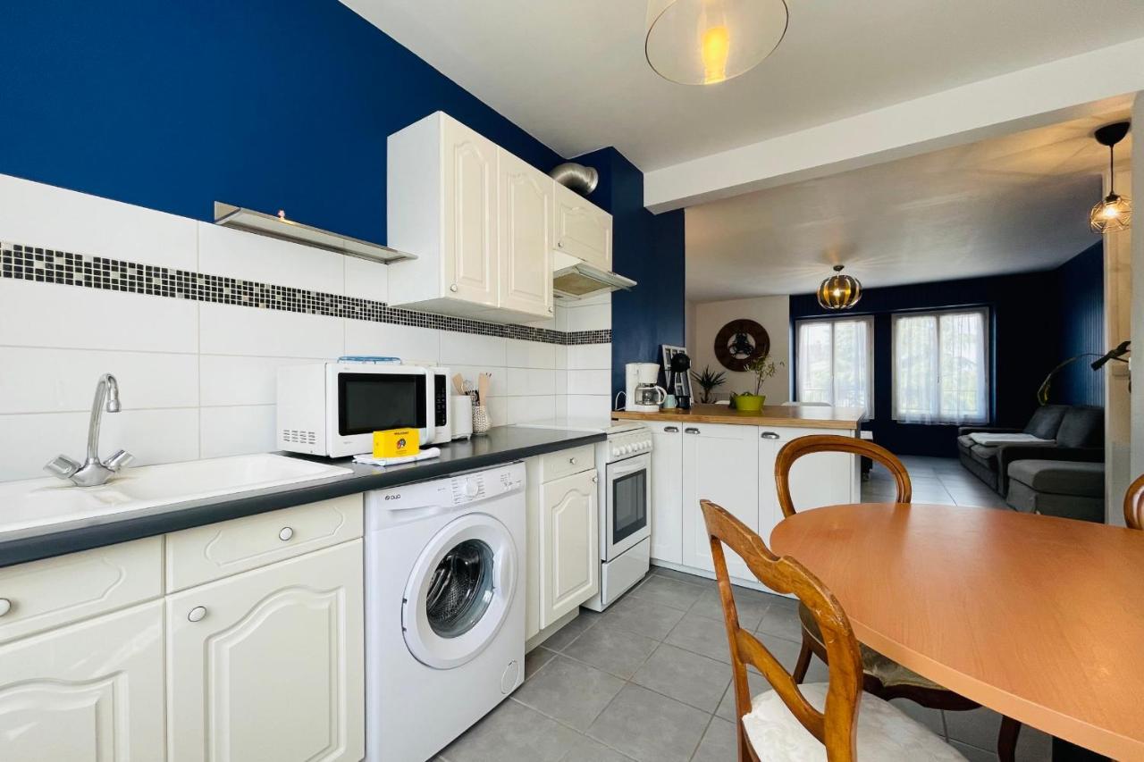 אמבואה Superb Apartment 10 Min Walk From The Castle מראה חיצוני תמונה